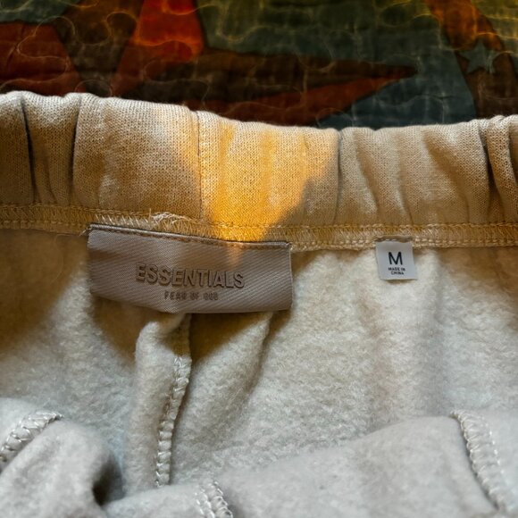 Fear of God Essentials Shorts SS22 - Picture 4 of 6